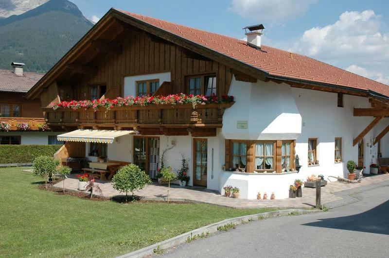 Apartamento Haus Guem Ehrwald Exterior foto